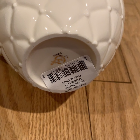 NWT Lenox “Tied with Love” Peyton Pitcher - Picture 6 of 7